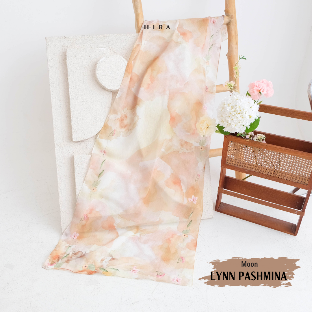 Pashmina Lynn - Moon