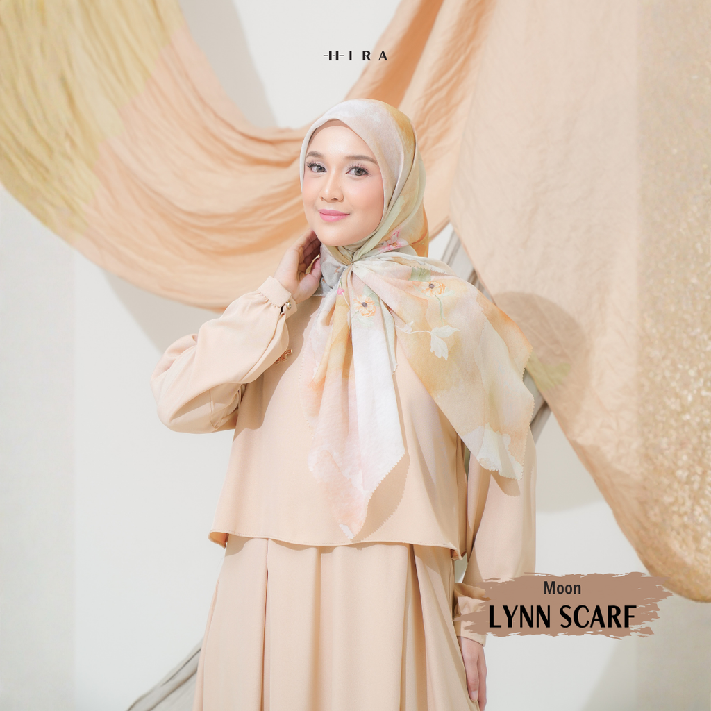 Lynn Scarf - Moon