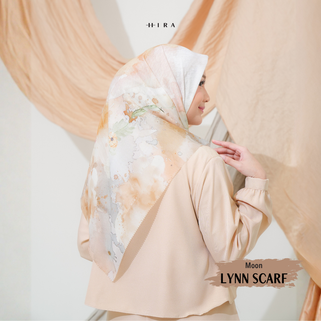 Lynn Scarf - Moon